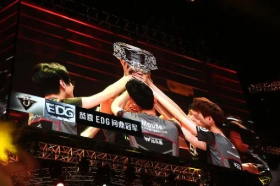 EDG夺冠荣耀与LOL全球总决赛回顾